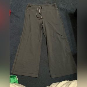 lululemon flare crop